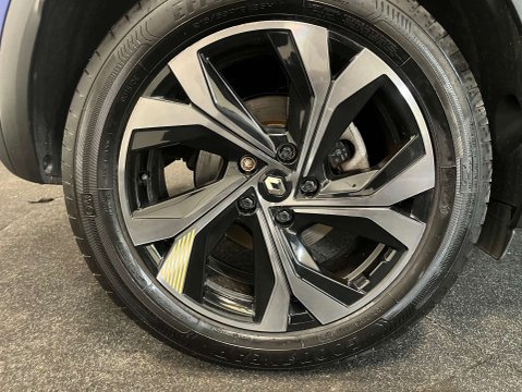 Renault Captur 1.6 Captur E-Tech Engineered PHEV Auto 5dr 12