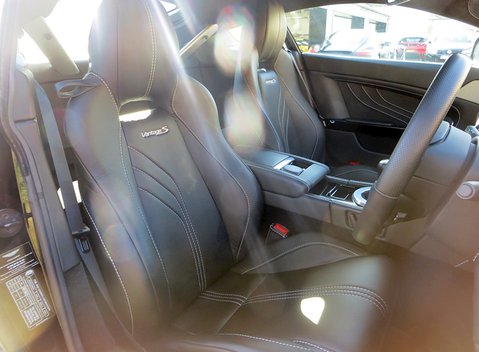 Aston Martin V8 Vantage S 6