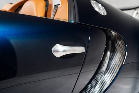 Bugatti Veyron GRAND SPORT. FRESH SERVICE. EX BUGATTI DISPLAY CAR. OUTSTANDING PROVENANCE 35