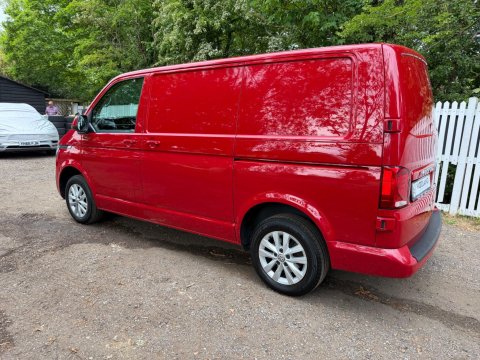Volkswagen Transporter T28 TDI P/V HIGHLINE 17