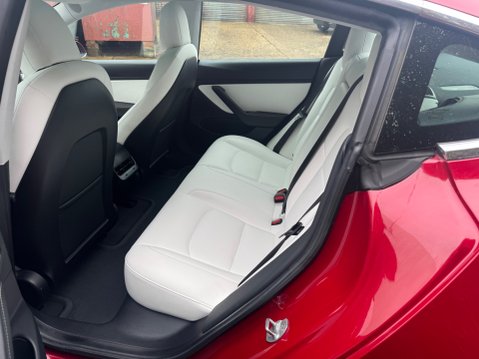 Tesla Model 3 STANDARD RANGE PLUS 14