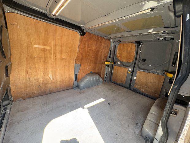 Ford Transit Custom SWB L1H1 [SOLD CM] Low Roof Trail 300 Air Con Alloys Cam Sensors EURO 6 NO 12