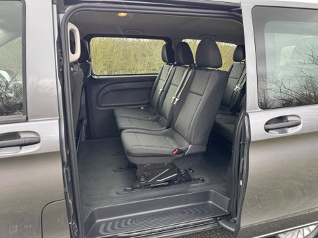 Mercedes-Benz eVito 100 KWH Tourer Pro L2 Auto Electric 9 SEATER/LWB/PARKTRONIC/VAT Q 25