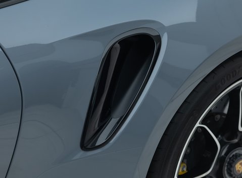 Porsche 911 Turbo S CABRIOLET (992) 42