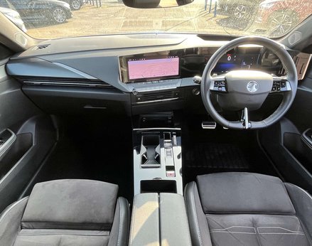 Vauxhall Astra 1.2 Astra Ultimate Turbo Auto 5dr 2