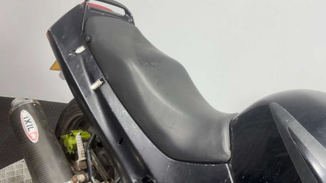 Kawasaki ZZR 1991 CLASSIC SPORTS TOURER PROJECT BIKE SPARES OR REPAIR 600CC 8