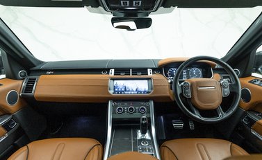 Land Rover Range Rover Sport 5.0 SVR URBAN 19