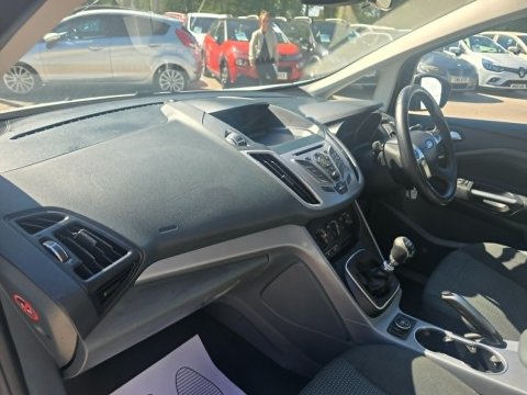 Ford Grand C-Max ZETEC TDCI 9