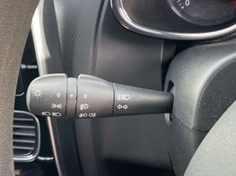 Renault Clio 1.1 Clio Play 5dr 37