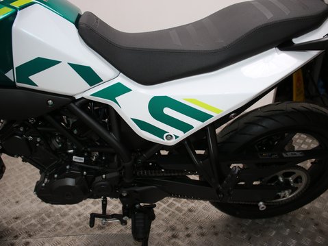 Benelli BKX 125 S 34