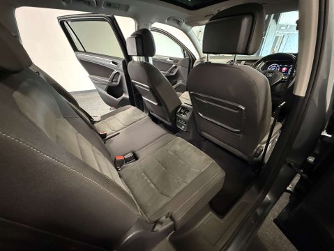 Volkswagen Tiguan 2.0 Tiguan Allspace SEL TDI 4Motion Semi-Auto 4WD 5dr 52