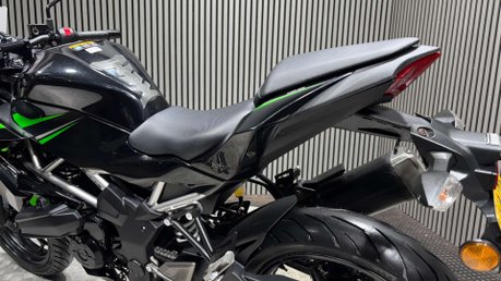 Kawasaki Z 2023 125CC NAKED BIKE MOT 10/27 WARRANTY SERVICED 1 OWNER 20