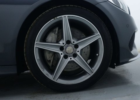Mercedes-Benz C Class 2.1 C250d AMG Line (Premium Plus) Saloon 4dr Diesel 7G-Tronic+ Euro 6 (s/s) 15
