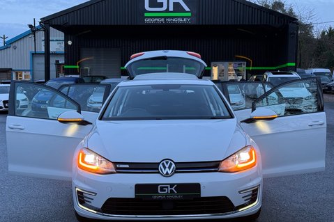 Volkswagen e-Golf E-GOLF - 12 MONTHS MOT -APPLE CAR PLAY  20