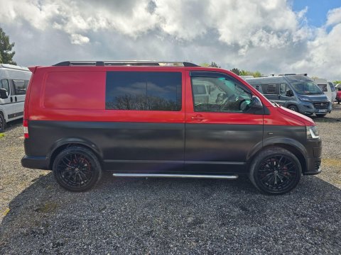 Volkswagen Campervan 9