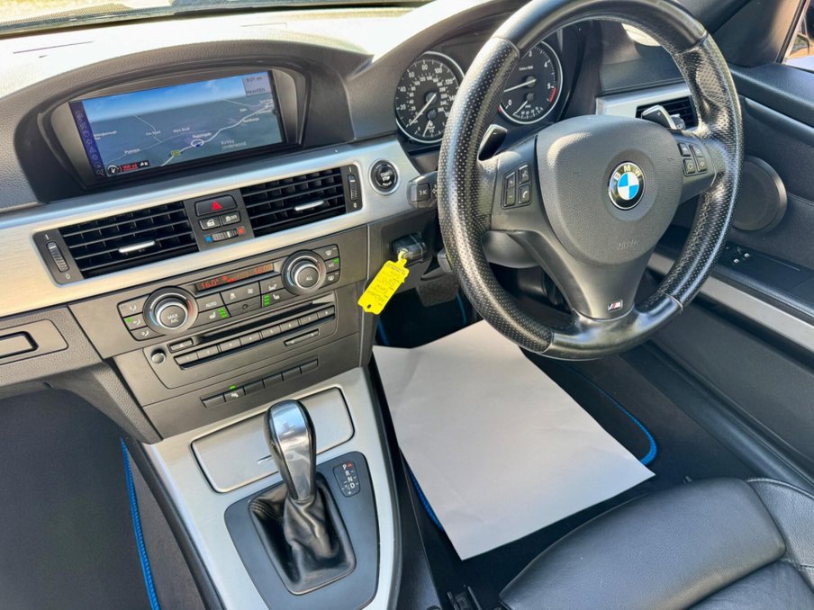2012 BMW 3 Series — image 2