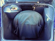 Porsche 911 CARRERA 2 CONVERTIBLE 31
