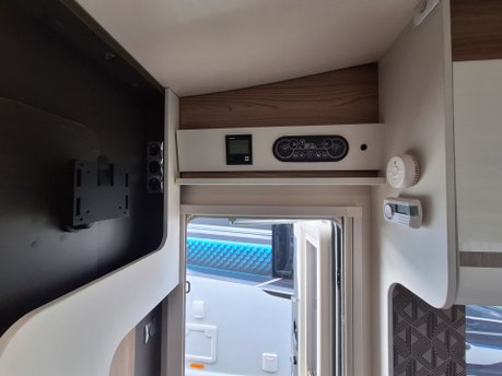 Swift Escape 664 G AUTO 7