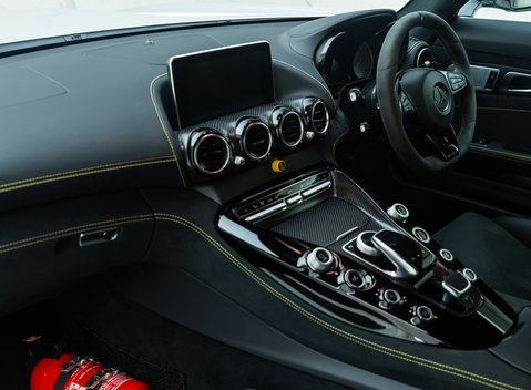 Mercedes-Benz AMG GT R 18