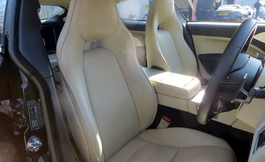 Aston Martin Rapide 11