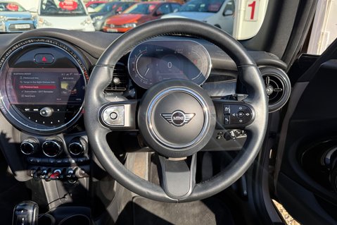 Mini Convertible COOPER…CONVERTIABLE…AUTOMATIC …FULL MINI HISTORY…SAT NAV.. 10