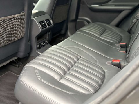 Jaguar F-Pace 2.0 F-PACE Portfolio AWD D 4WD 5dr 72