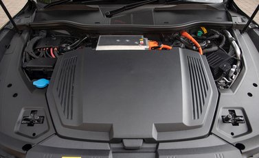 Audi E-Tron 55 Quattro Launch Edition 32