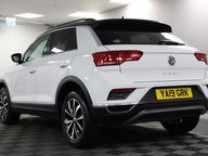 Volkswagen T-Roc DESIGN TSI 22
