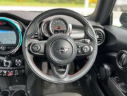 Mini Hatch 1.5 Cooper Sport 3dr 22