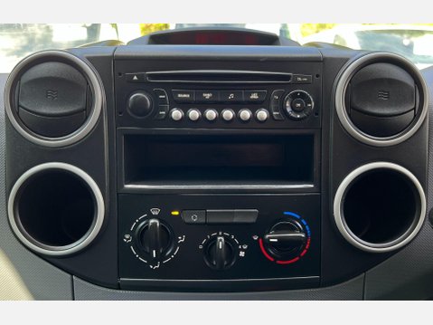 Peugeot Partner 1.6 eHDi 750 SE Panel Van 4dr Diesel Manual L2 (s/s) (128 g/km, 90 bhp) 39