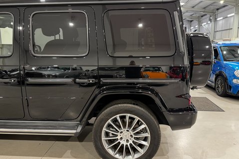 Mercedes-Benz G Series G 400 D 4MATIC AMG LINE PREMIUM 40