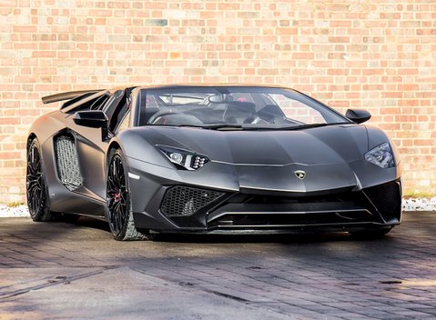 Lamborghini Aventador SV LP 750-4 Roadster 1