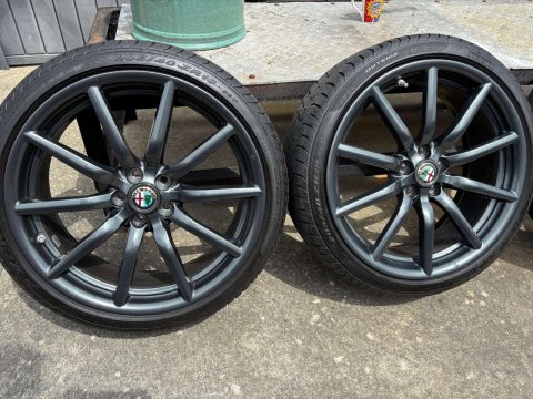 Alfa Romeo 4C 1.7 4c TBi Spider Semi-Auto 2dr 16