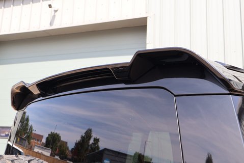 Land Rover Defender 110 2026 D350 HARD TOP X-DYNAMIC HSE GENUINE REAR SEATS FITTED STYLED BY SEEKER 19