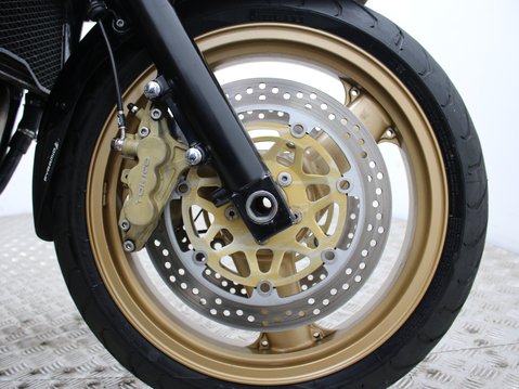 Kawasaki ZRX1200 ZR 1200 B2P 32