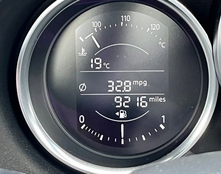 Mazda MX-5 SPORT NAV 23