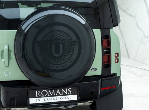 Land Rover Defender 110 75th Anniversary P400e 24