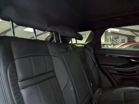 Land Rover Range Rover Evoque 2.0 Range Rover Evoque R-Dynamic HSE D Auto 4WD 5dr 58