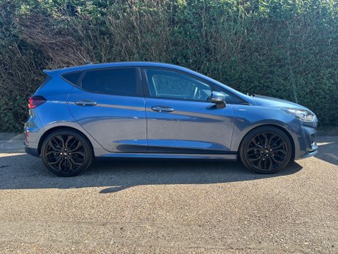 Ford Fiesta ST-LINE X MHEV 4