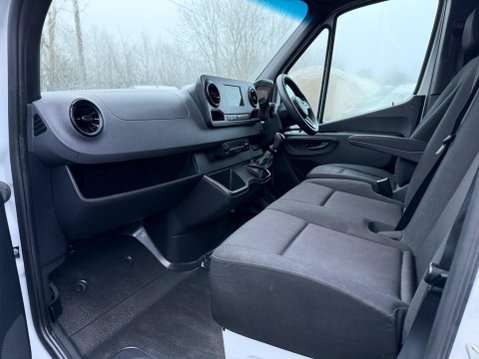 Mercedes-Benz Sprinter 2.0 315 CDI Progressive RWD L3 H2 Euro 6 (s/s) 5dr 10