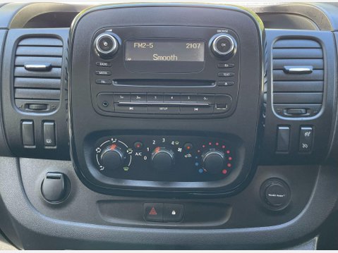 Vauxhall Vivaro 1.6 CDTi 2900 Sportive L2 H1 Euro 5 5dr 33