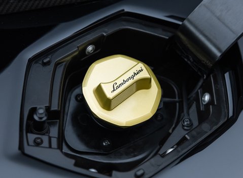 Lamborghini Aventador S LP 740-4 39