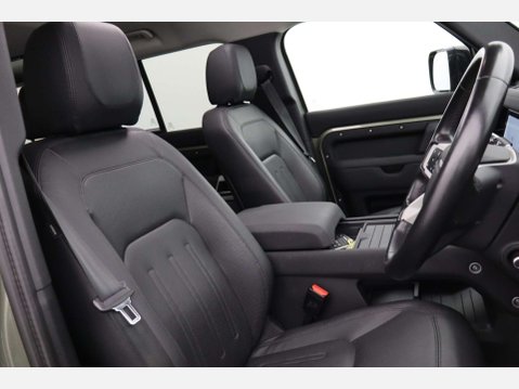 Land Rover Defender 3.0 Defender First Edition D MHEV Auto 4WD 5dr 26