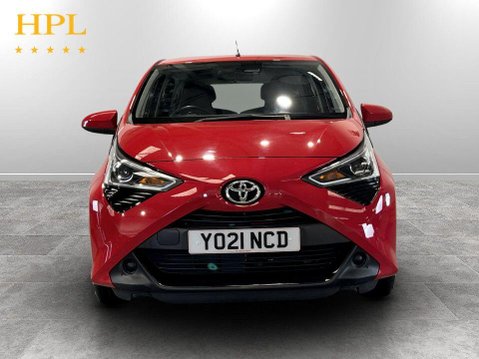 Toyota Aygo 1.0 VVT-i x-play Hatchback 5dr Petrol Manual Euro 6 (s/s) (71 ps) 2