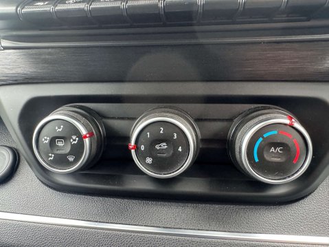 Renault Trafic 2.0 Trafic SL28 Sport Blue dCi 13