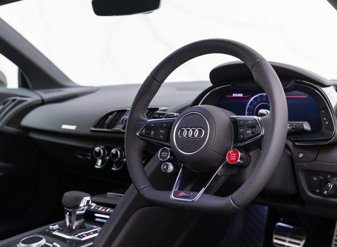 Audi R8 V10 Performance Carbon Black 5