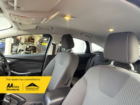 Ford Focus 1.6 Focus Titanium 125 5dr 31