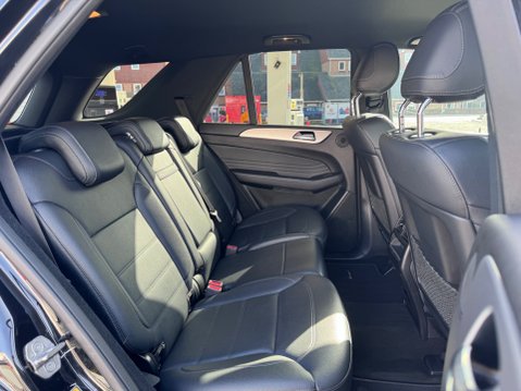 Mercedes-Benz GLE GLE 350 D 4MATIC AMG NIGHT EDITION 19