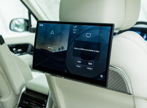 Land Rover Range Rover P550e Autobiography 18