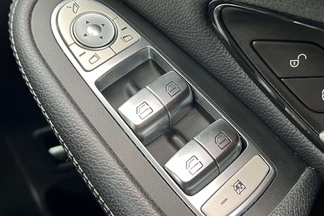 Mercedes-Benz GLC 2.0 GLC250 AMG Line SUV 5dr Petrol G-Tronic+ 4MATIC Euro 6 (s/s) (211 ps) 70